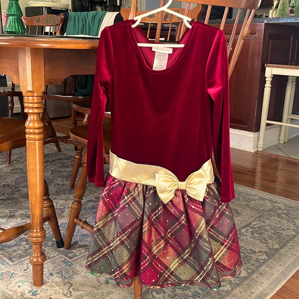 Girls size 6x Holiday Dress